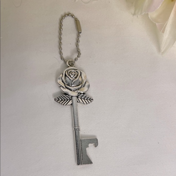 Silver Rose Key Pendant with Chain or Bag Charm NWOT - Picture 1 of 3
